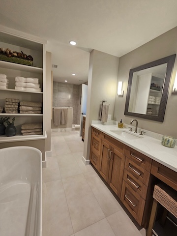 Woodridge Lake Waterfront Home image